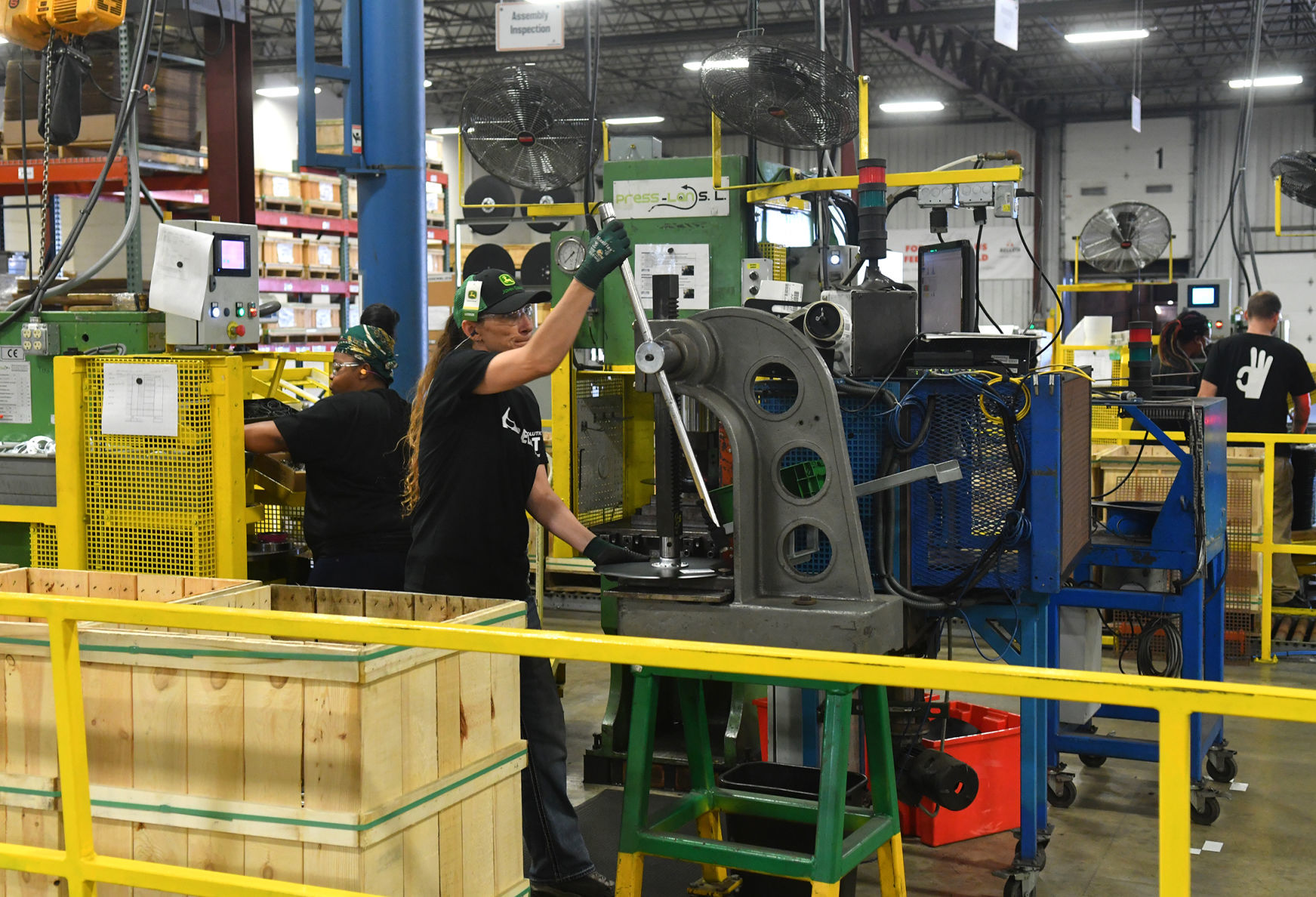 Agrisolutions unveiling new 103,000 Sq. ft. facility in Rock Island.